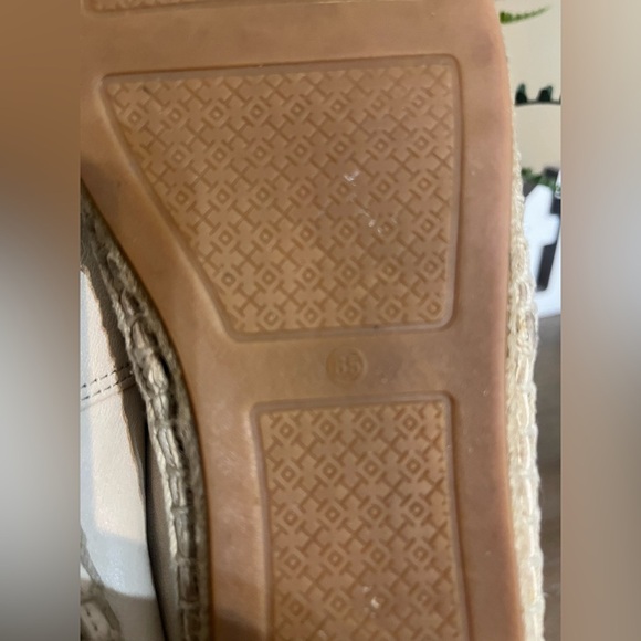 Tory Burch Cream Leather Ines Espadrille Flats Size 6.5 Fit more like a 6 - Picture 16 of 16